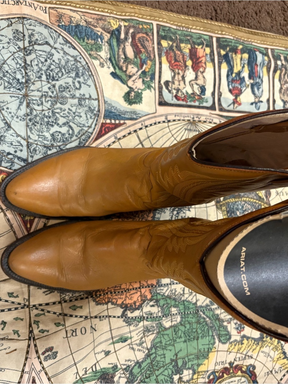 Ariat Men's Cognac Brown Western Leather Boots
